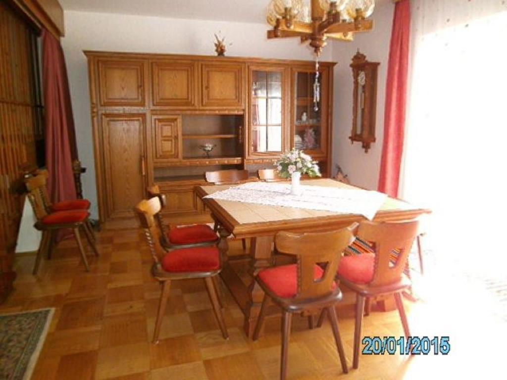 Haus Freitag Apartment Милщат Екстериор снимка